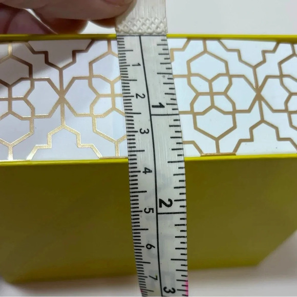 Empty Kendra Scott Jewelry Box - Picture 2 of 5